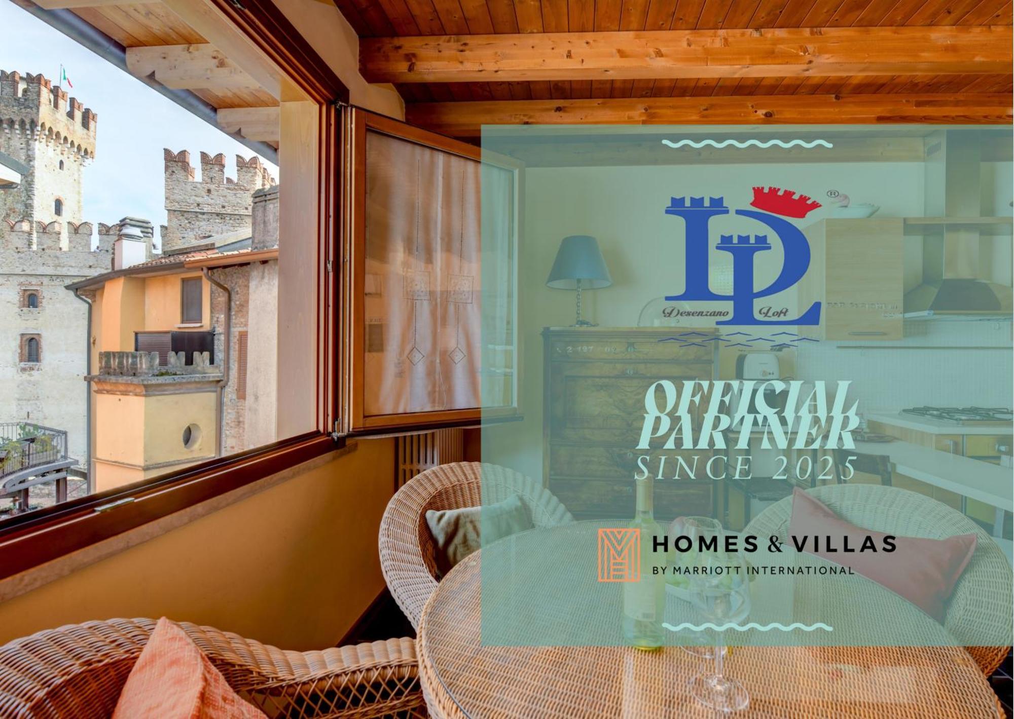 Desenzanoloft Official Partner Marriott Homes & Villas -Penthouse Never Say Never Sirmione Castle View ภายนอก รูปภาพ